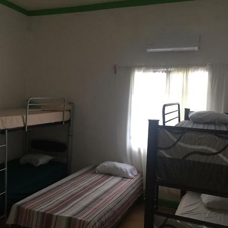Hostal La Concordia 시우다드 발레스 외부 사진